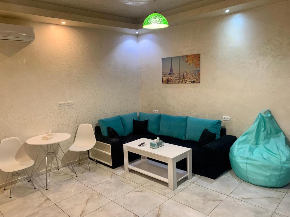 Appartement Luxury With Jacuzzi On Republic Square *