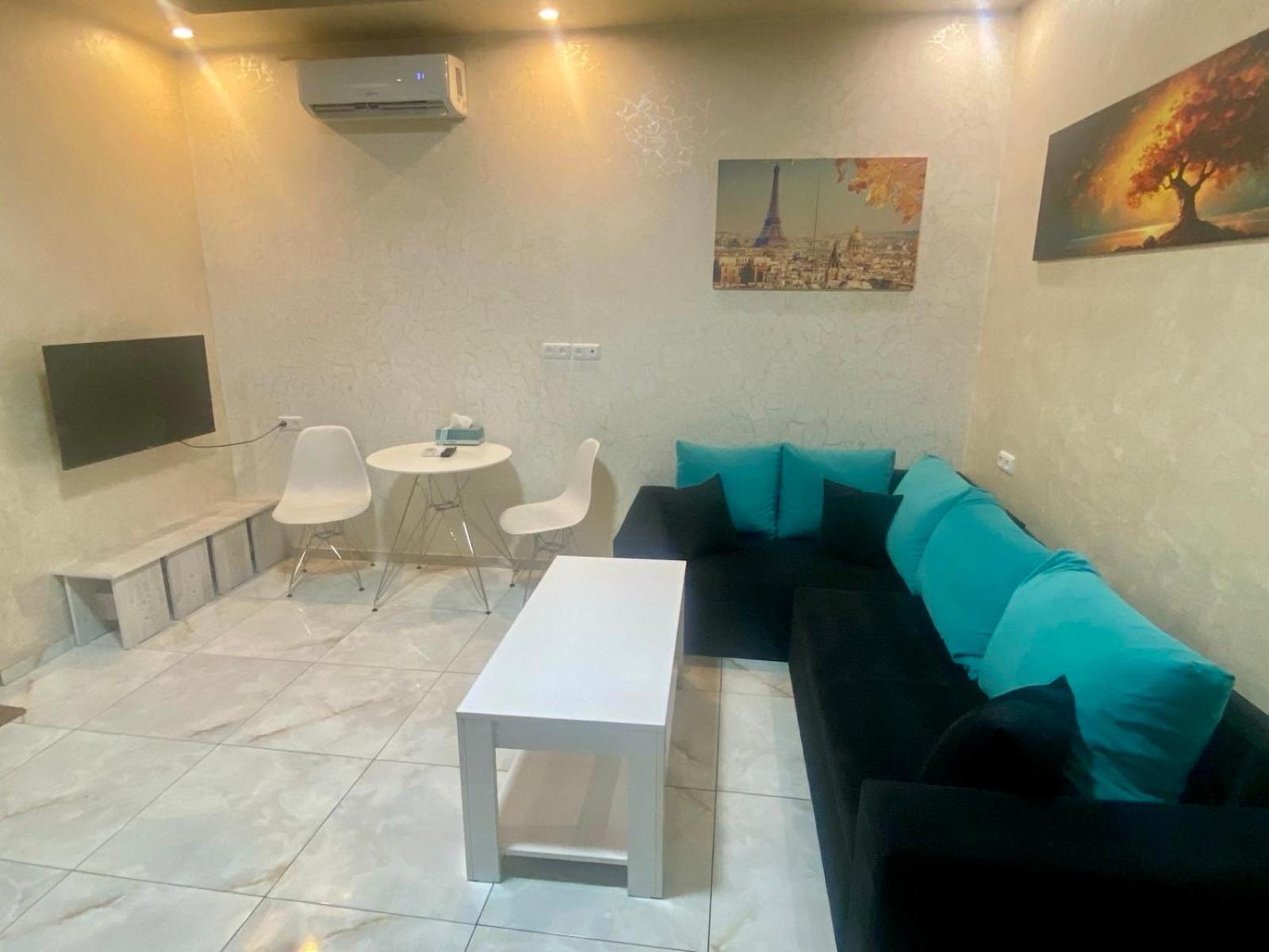 Luxury With Jacuzzi On Republic Square *