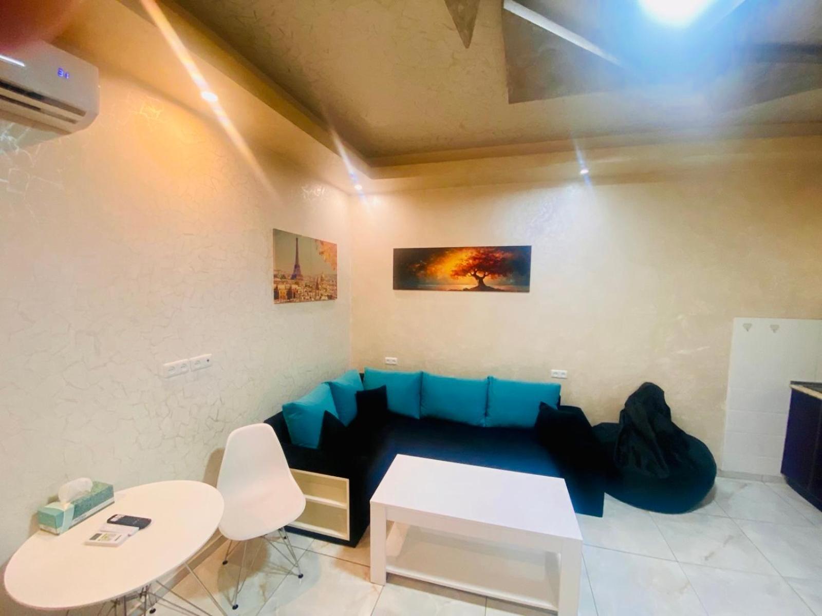 Luxury With Jacuzzi On Republic Square *
